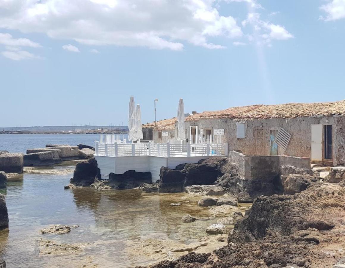 La Casa Sulla Spiaggia Marzamemi Exterior foto