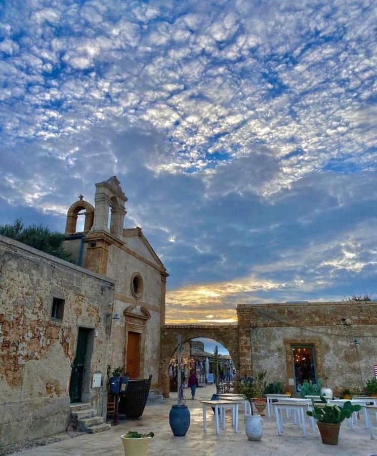 La Casa Sulla Spiaggia Marzamemi Exterior foto