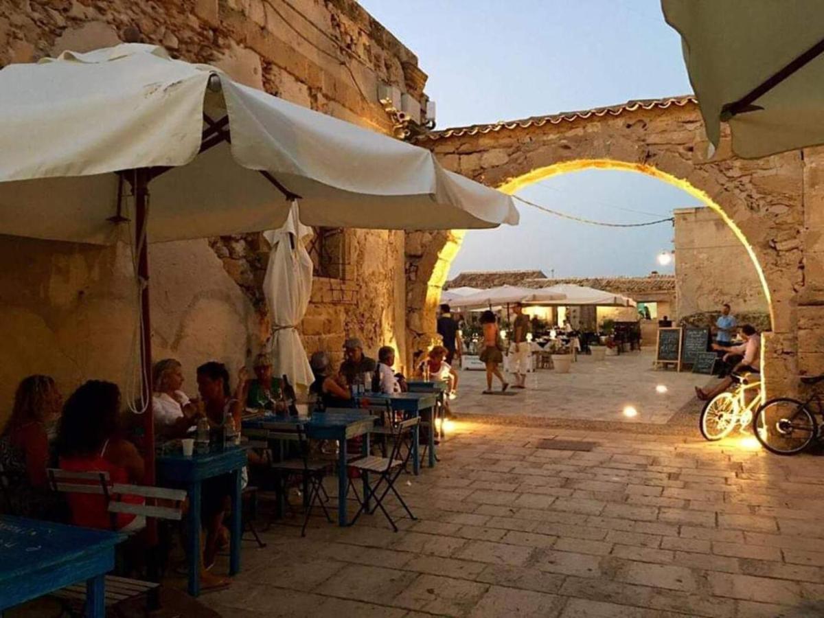 La Casa Sulla Spiaggia Marzamemi Exterior foto