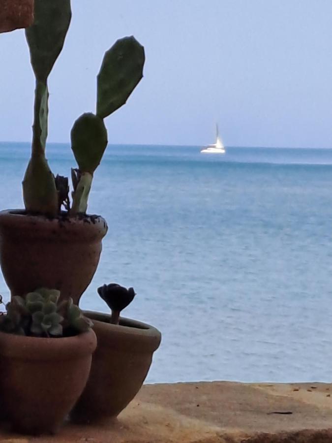 La Casa Sulla Spiaggia Marzamemi Exterior foto